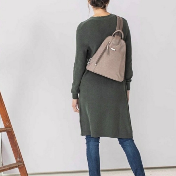 NWT BAGGALLINI CONVERTIBLE BACKPACK SLING BAG - Picture 13 of 14